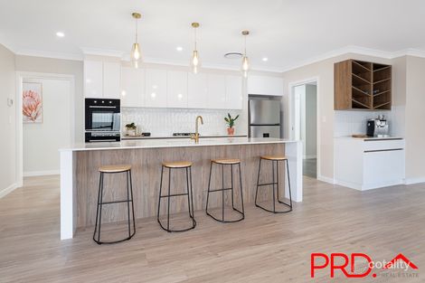 Property photo of 89 Verdelho Drive North Tamworth NSW 2340