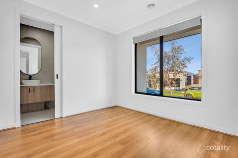 Property photo of 24 Mawson Street Mickleham VIC 3064