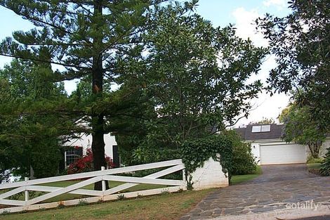 2 Katoomba Cres, Prince Henry Heights, QLD 4350