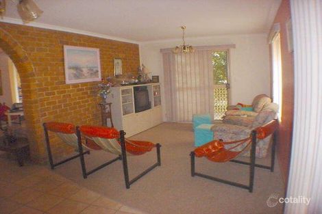 Property photo of 1 Wren Court Bundamba QLD 4304