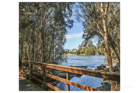 2/9 Lomandra Dr, Currimundi, QLD 4551