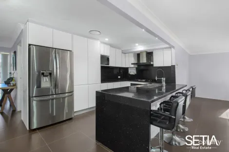 Property photo of 24 Sally Place Glendenning NSW 2761
