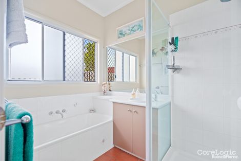 Property photo of 38 Bowerbird Avenue Eli Waters QLD 4655