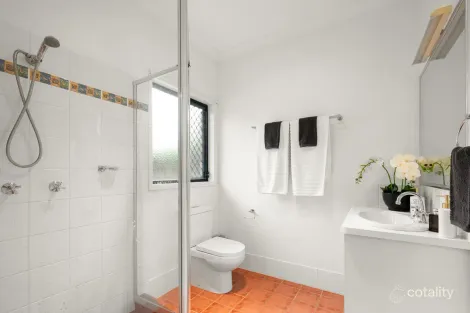 Property photo of 24 Christopher Place Sinnamon Park QLD 4073