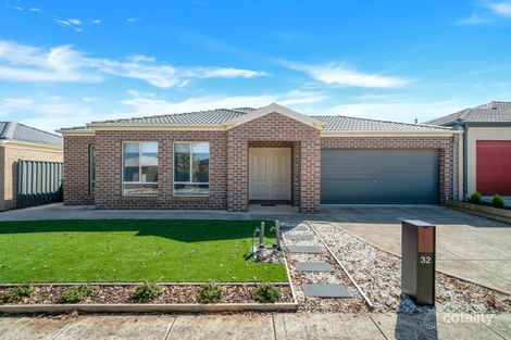 Property photo of 32 Grovedale Way Manor Lakes VIC 3024