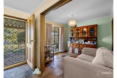 Property photo of 4 Tiree Court Huntfield Heights SA 5163