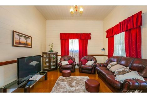 Property photo of 15 Bridge Street Berserker QLD 4701