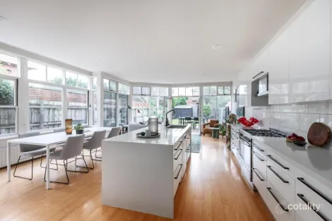 Property photo of 26 Oswald Street Elsternwick VIC 3185