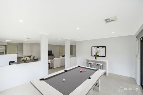 Property photo of 11 Tondoon Bend Aveley WA 6069