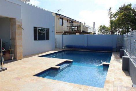 Property photo of 10 Hilda Road Waikiki WA 6169