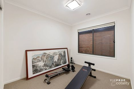 Property photo of 25 Bandicoot Loop Tarneit VIC 3029