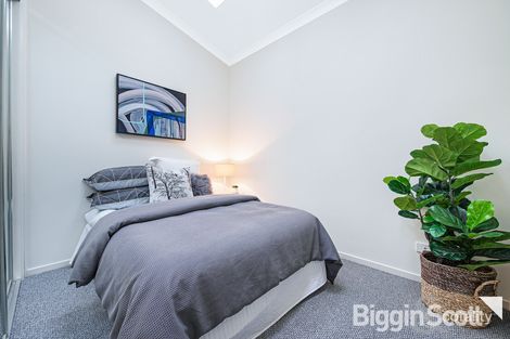 Property photo of 9/2-22 Breanne Place Keysborough VIC 3173