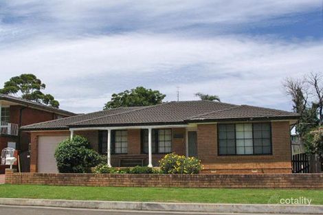 5 Rae Cres, Balgownie, NSW 2519