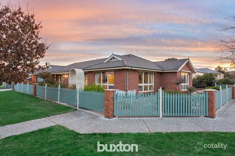 Property photo of 1 Faversham Avenue Lake Gardens VIC 3355