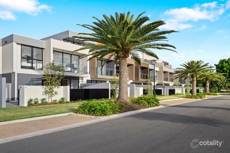 Property photo of 5117 Harbourview Drive Hope Island QLD 4212