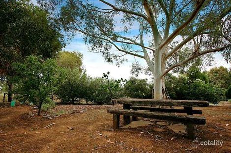 Property photo of 10 Barons Court Greenock SA 5360