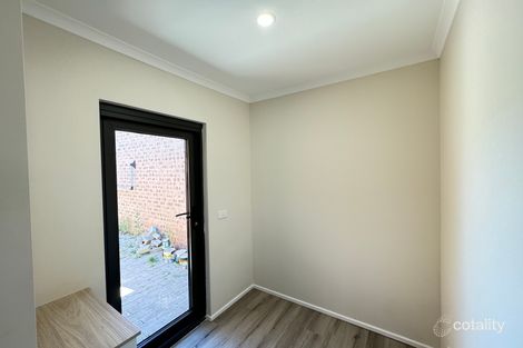 Property photo of 32 Windradyne Street Ngunnawal ACT 2913