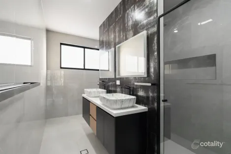 Property photo of 102 Somervaille Drive Catherine Field NSW 2557