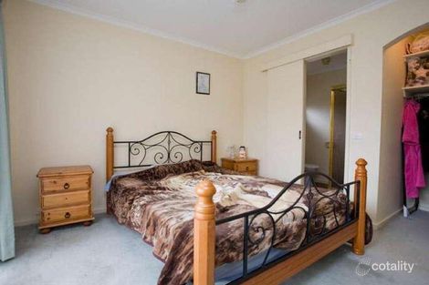 Property photo of 1 Beverley Close Frankston VIC 3199