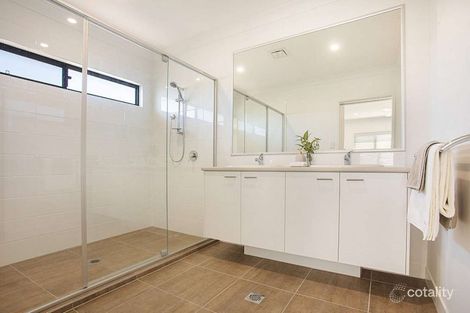 Property photo of 25 Gretel Drive Mermaid Waters QLD 4218