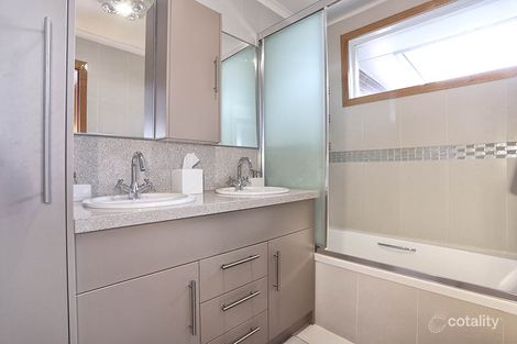 Property photo of 4/5 Mitchell Parade Pascoe Vale South VIC 3044