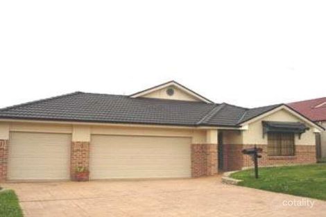 19 Glenlee Dr, Horsley, NSW 2530