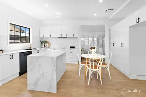 Property photo of 7 Chapman Street Unanderra NSW 2526