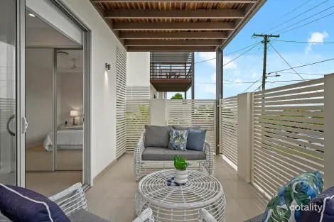 Property photo of 1/20 Coventry Street Hawthorne QLD 4171