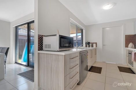 Property photo of 26 Diamond Parade Cobblebank VIC 3338