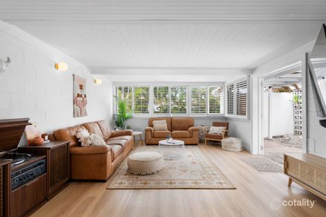 Property photo of 7 Allambi Avenue Broadbeach Waters QLD 4218