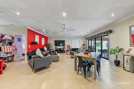 Property photo of 37 Bunjil Drive Drouin VIC 3818