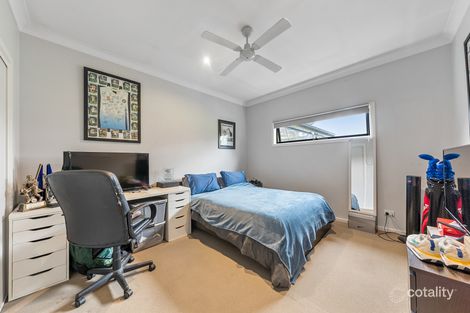 Property photo of 37 Bunjil Drive Drouin VIC 3818