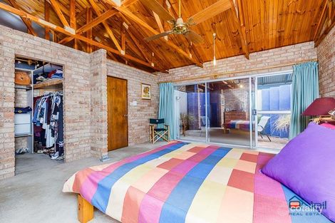 Property photo of 9 Serena Grove Mount Nasura WA 6112