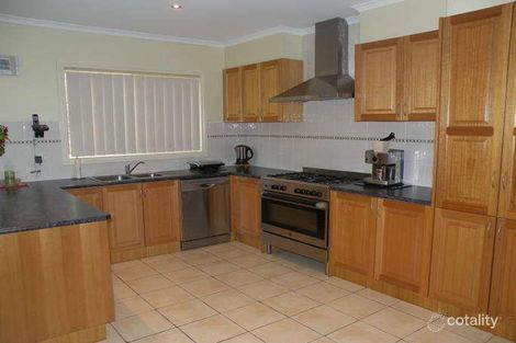Property photo of 1 Parkside View South Morang VIC 3752