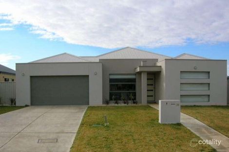 Property photo of 26 La Bamba Drive Yarrawonga VIC 3730