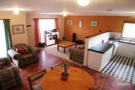 Property photo of 2/42 Bellchambers Crescent Banks ACT 2906