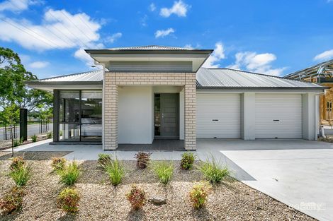 1 Burnside Dr, Onkaparinga Hills, SA 5163