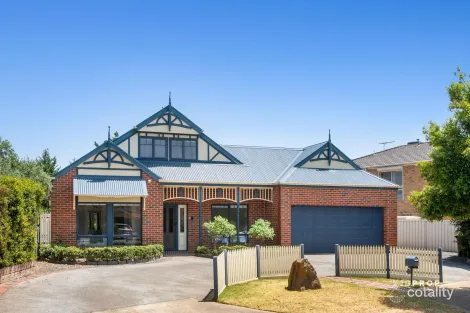 4 Carlsruhe Pl, Caroline Springs, VIC 3023