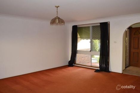 Property photo of 4 Bertram Close Woodrising NSW 2284