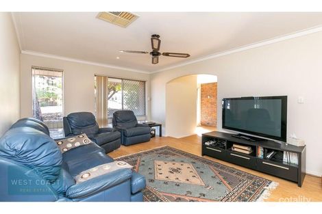 22 Fenellia Cres, Craigie, WA 6025