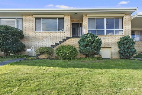 Property photo of 2/69 Malunna Road Lindisfarne TAS 7015