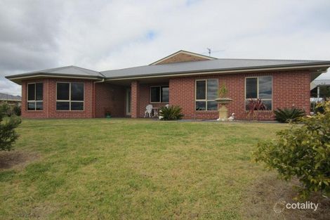 Property photo of 3 Horizon Court Highfields QLD 4352