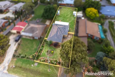 Property photo of 8 Morrow Road Gisborne VIC 3437