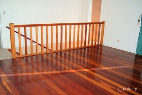 Property photo of 3 Mingera Street Mansfield QLD 4122