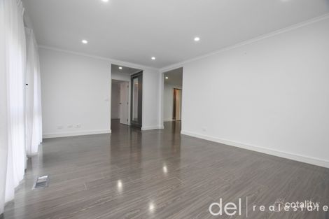 Property photo of 2 Peebles Street Endeavour Hills VIC 3802