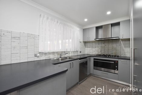 Property photo of 2 Peebles Street Endeavour Hills VIC 3802