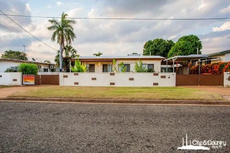 Property photo of 40 Ann Street Mornington QLD 4825