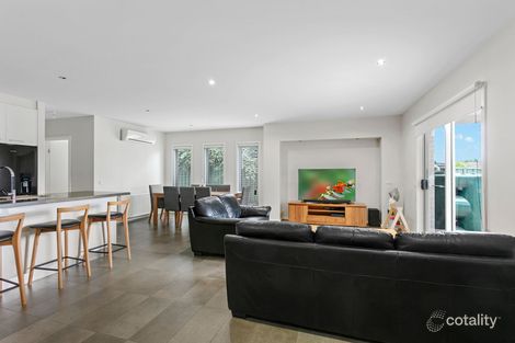 Property photo of 2/47 Race Street Flora Hill VIC 3550