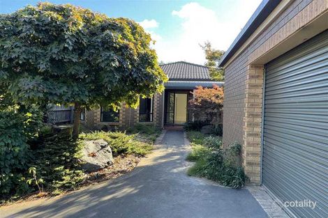 9 Mcilwraith Ct, Berwick, VIC 3806