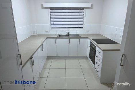 Property photo of 2/39 Back Street Biggera Waters QLD 4216